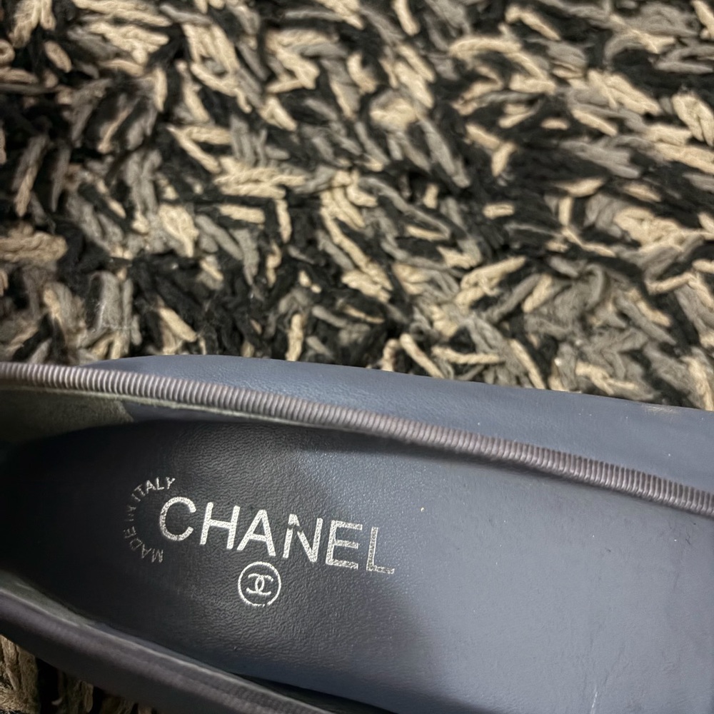 Authentic CHANEL Ballet Flats Blue Lambskin CC Logo Ballerina Shoes size 37 us 7 - Picture 3 of 10